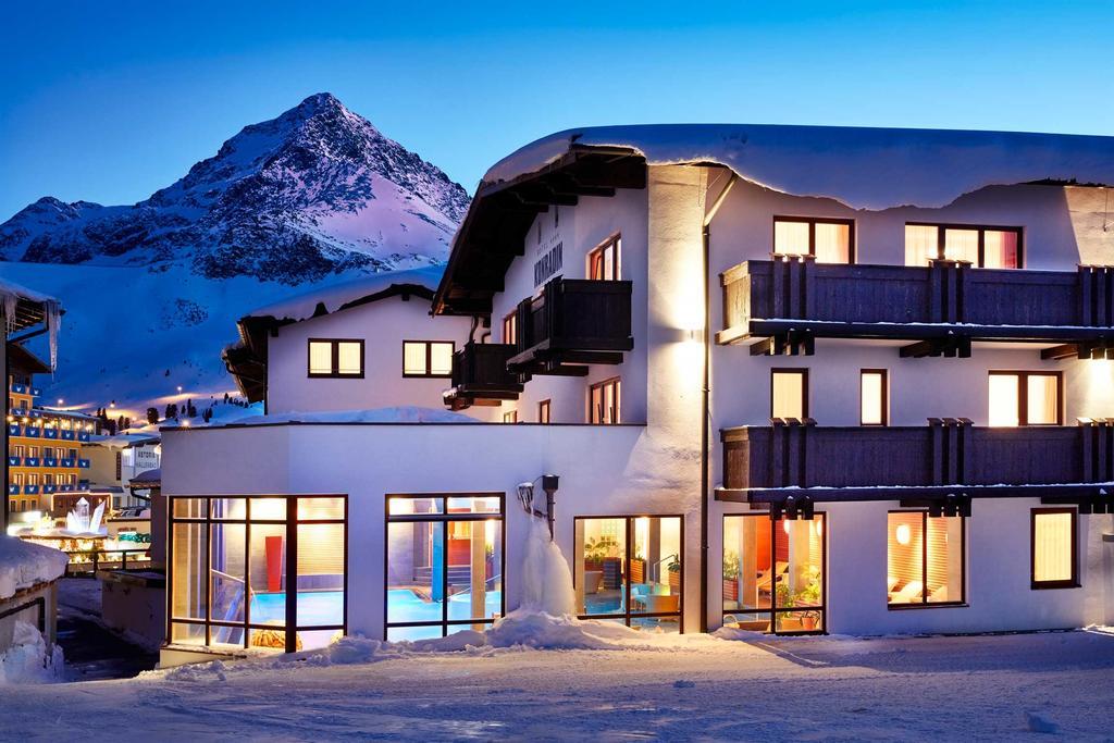 Hotel Konradin キュータイ エクステリア 写真